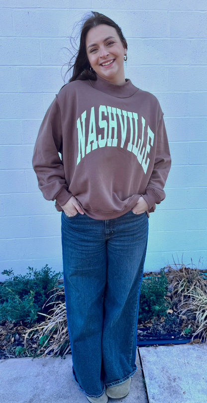 IT2594-1NASH 'NASHVILLE & BROADWAY' Reversible Sweatshirt