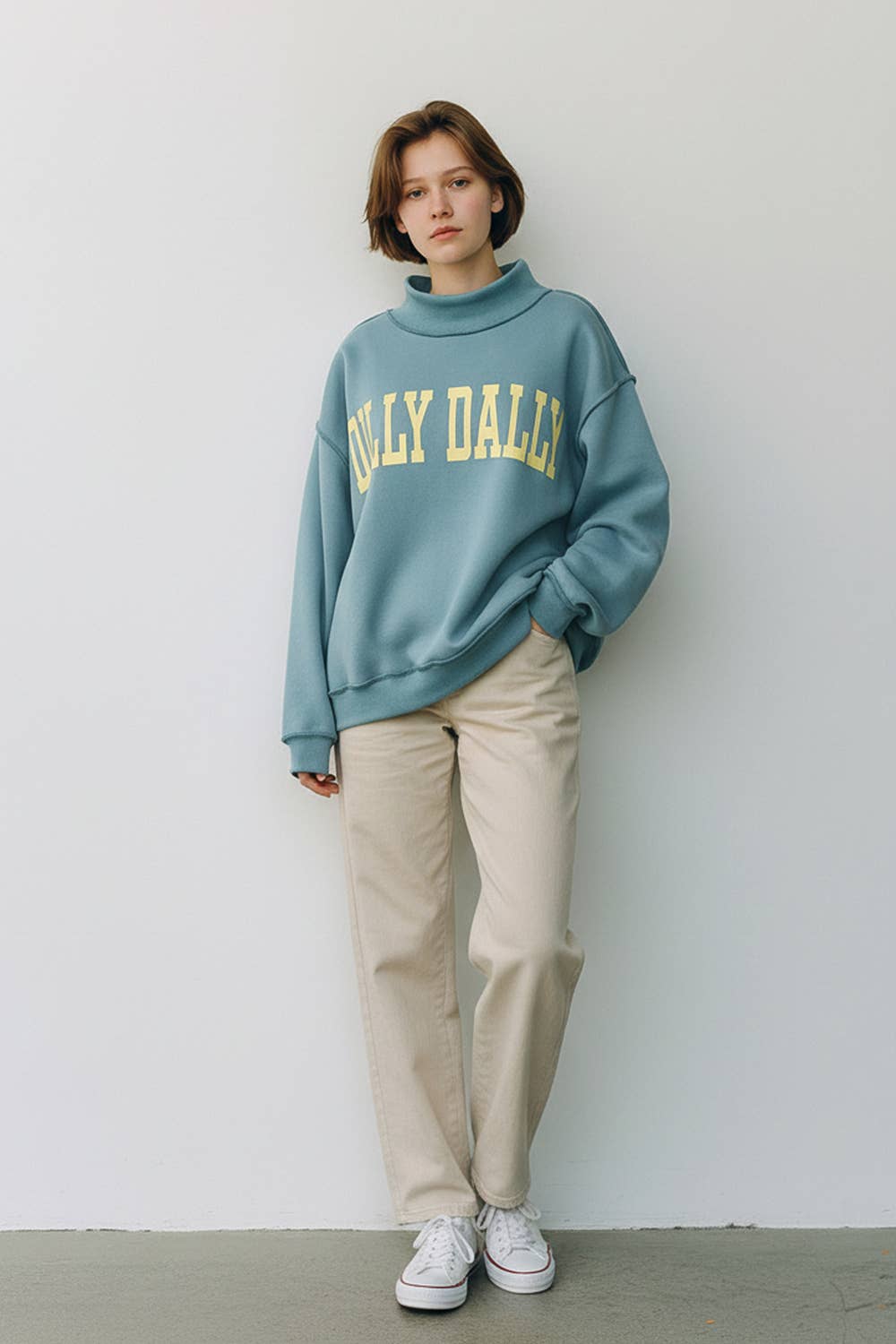 IT2594-DILLYDALLY | 'DILLY DALLY' Mockneck Sweatshirt